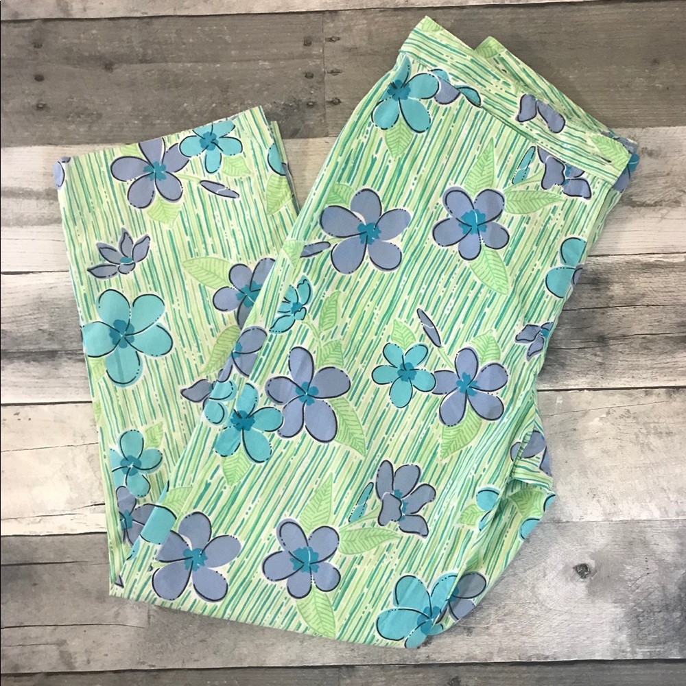 Lilly Pulitzer white label capris size 2